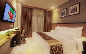 Montana Premier Senggigi
